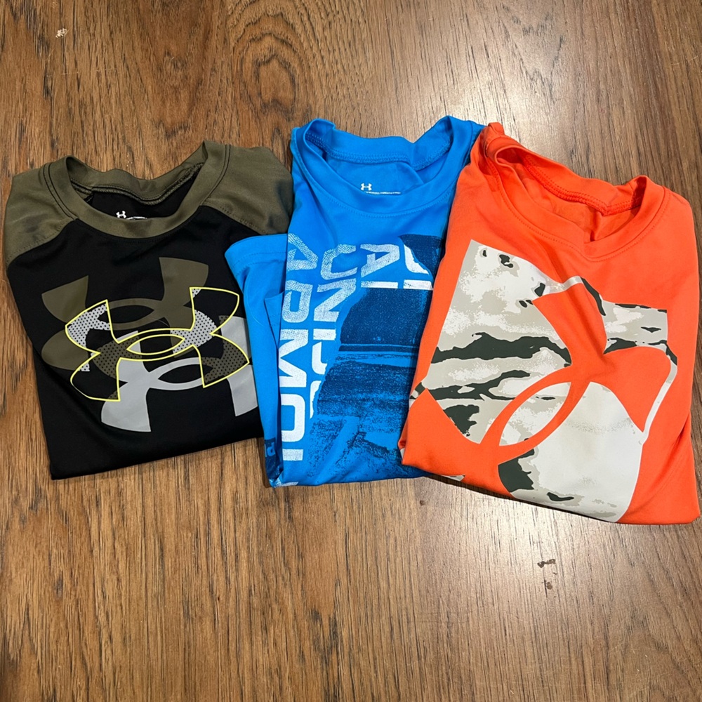 Under Armour set of 3 long sleeve shirts